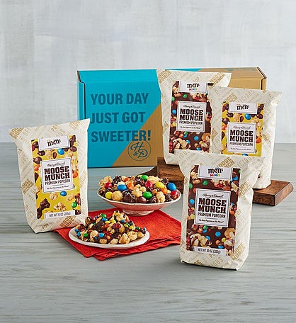 Moose Munch® Premium Popcorn Peanut and M&M'S® Minis 4-Pack