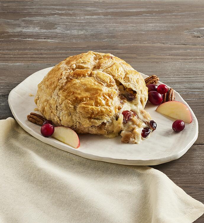 Apple Cranberry Pecan Brie en Croûte